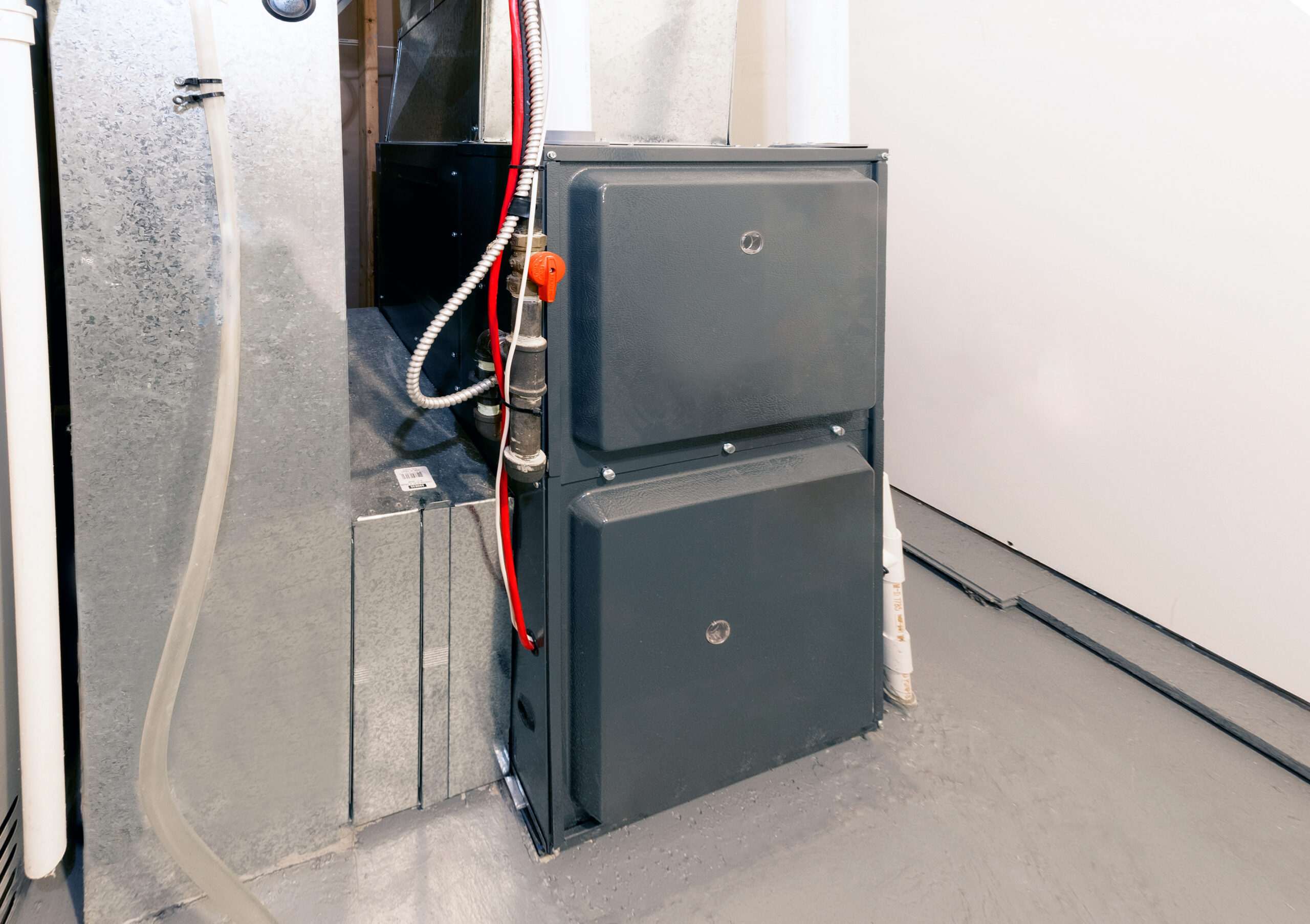 Choosing the Right Furnace in Cold Climates: Gas, Electric & Oil